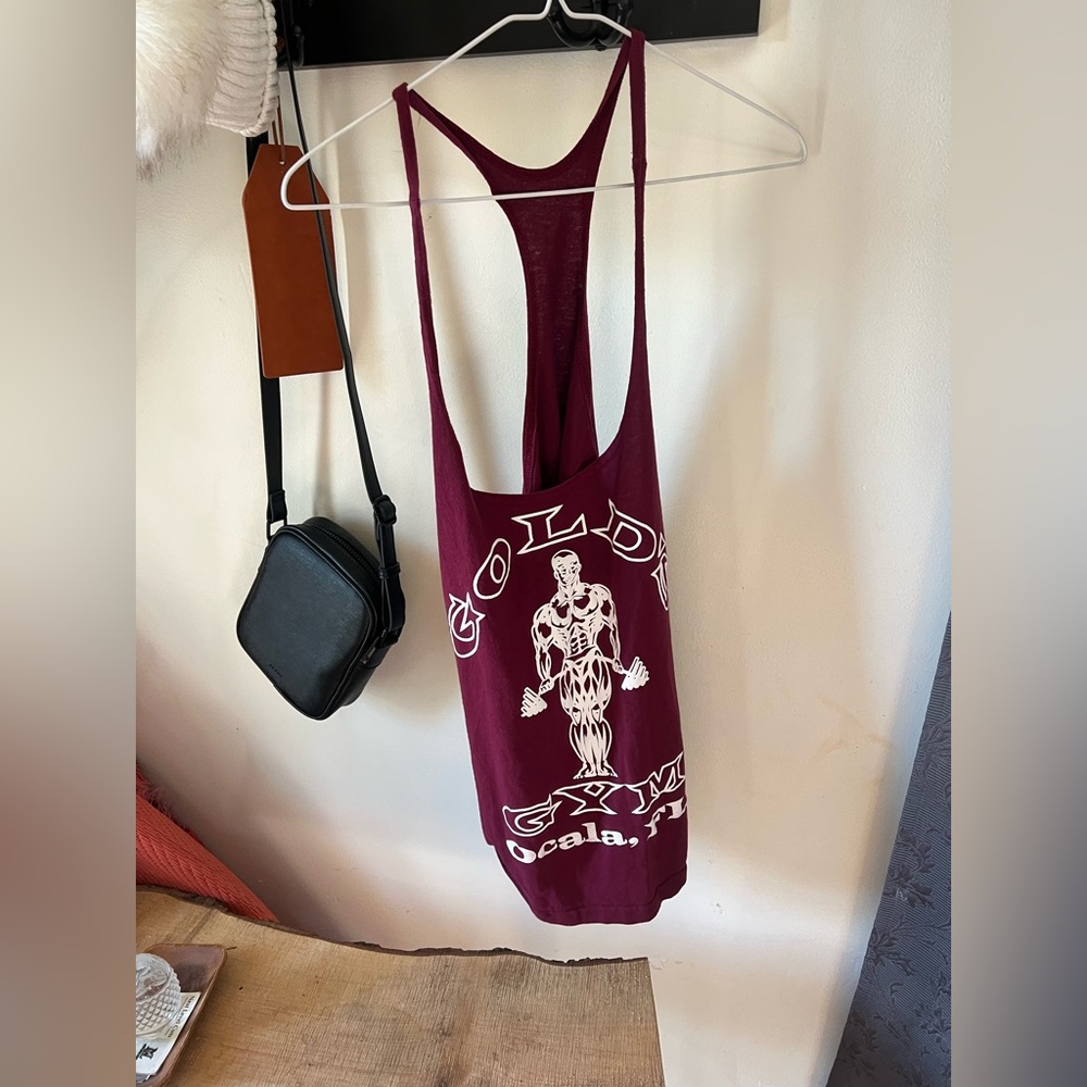 Golds Gym Stringer